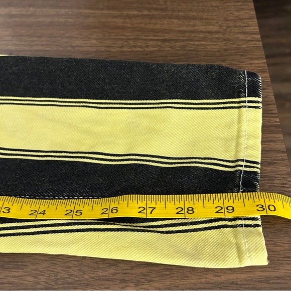 💕BDG Yellow and Black Striped Women's mom Jeans 27x30 - Picture 12 of 13